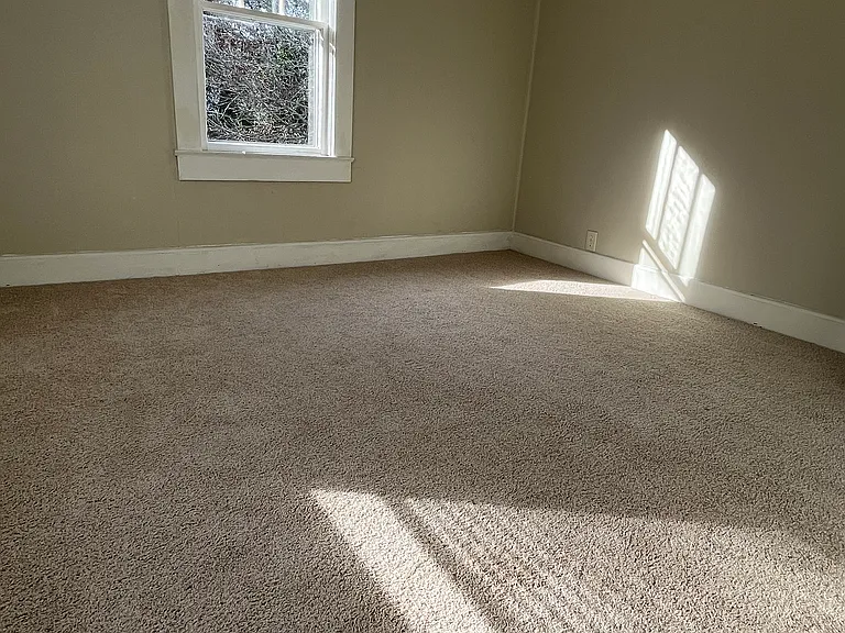 152 Shady Lawn Rd — Photo 4