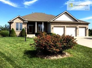 15518 Pine Rdg, Basehor, KS 66007