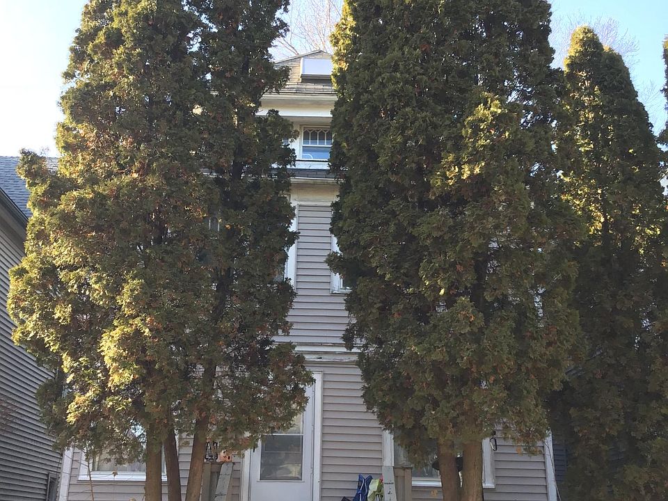 1st image of 3073 N Bartlett Ave #A