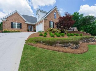 208 Missionary Rdg, Loganville, GA 30052