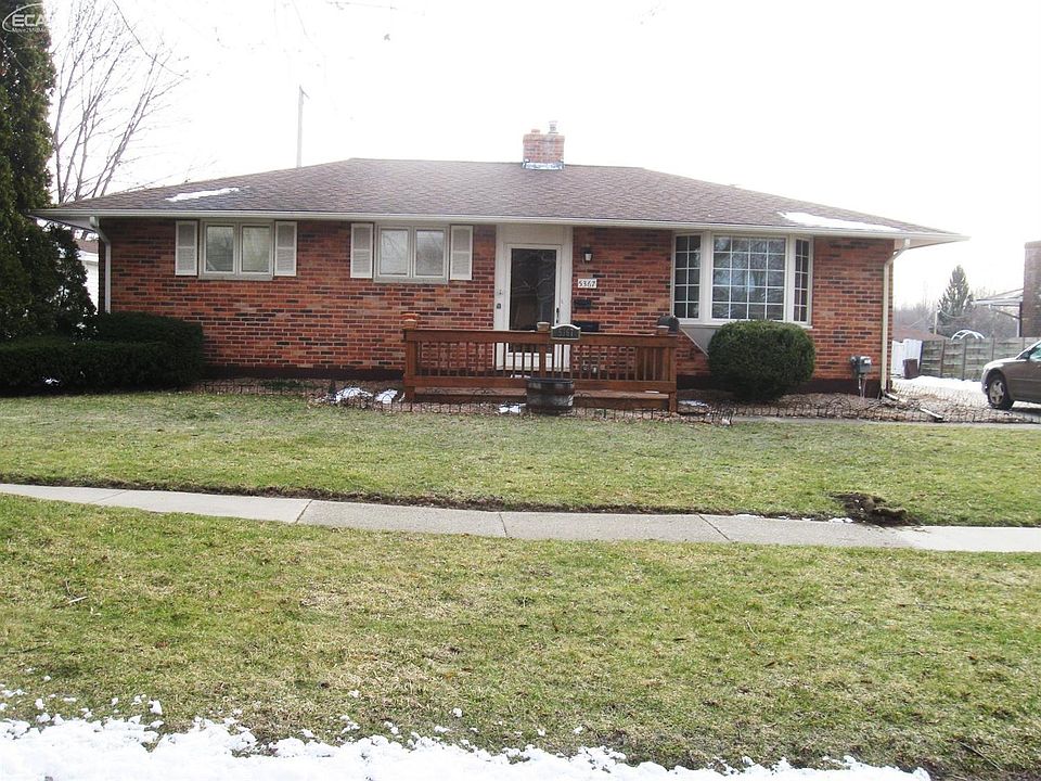 1st image of 5367 Greenleaf Dr