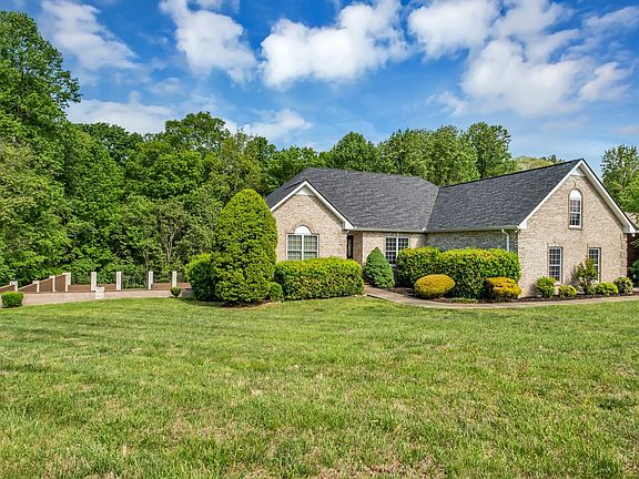 2nd image of 1094 Paradise Dr