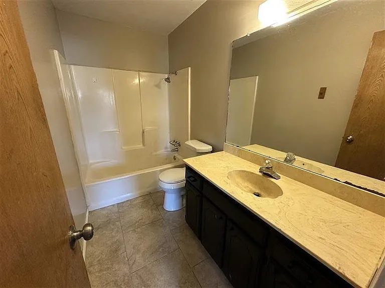 12747 Candleridge Dr — Photo 6