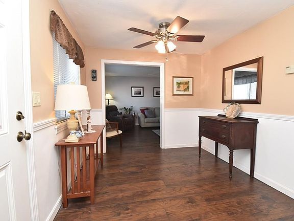 5th image of 153 Pond St Unit E