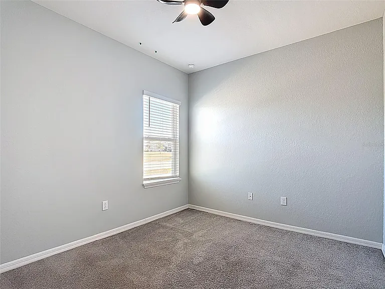 840 Sydney St — Photo 29