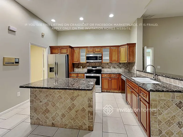2293 Stonegate Dr — Photo 9