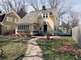 1008 S 8th St, Watertown, WI 53094
