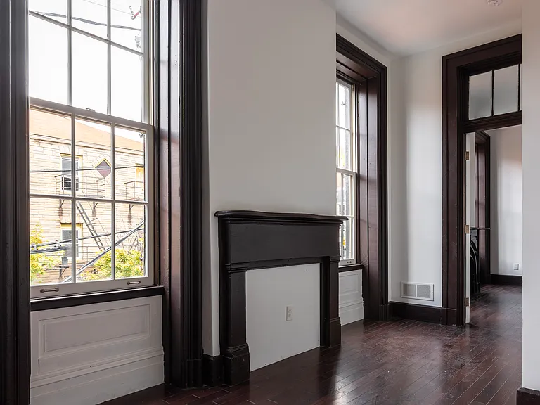 7 W Elder St #201 — Photo 9