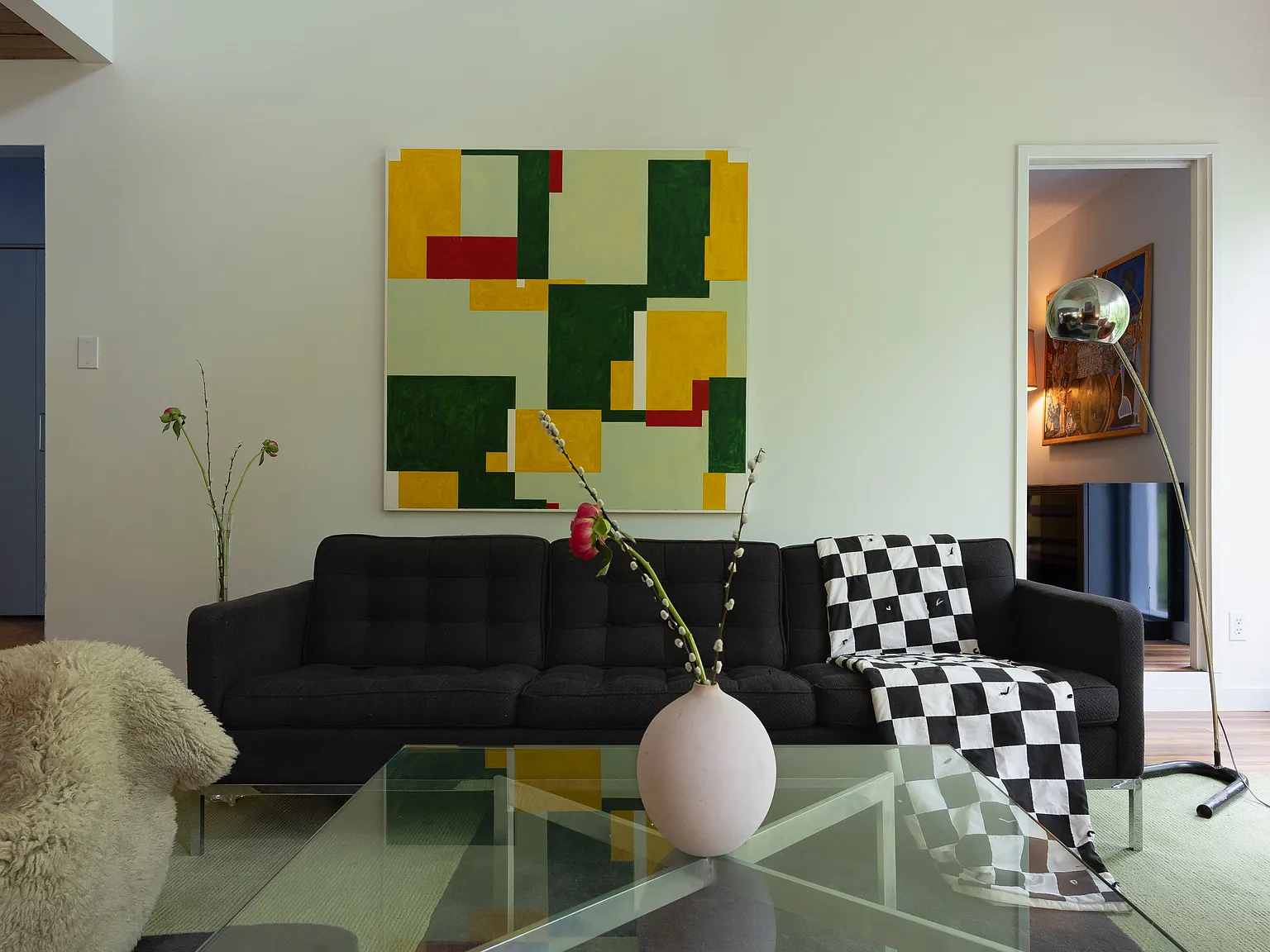 4 bed, 3300 sqft, $4,200 — Photo 3