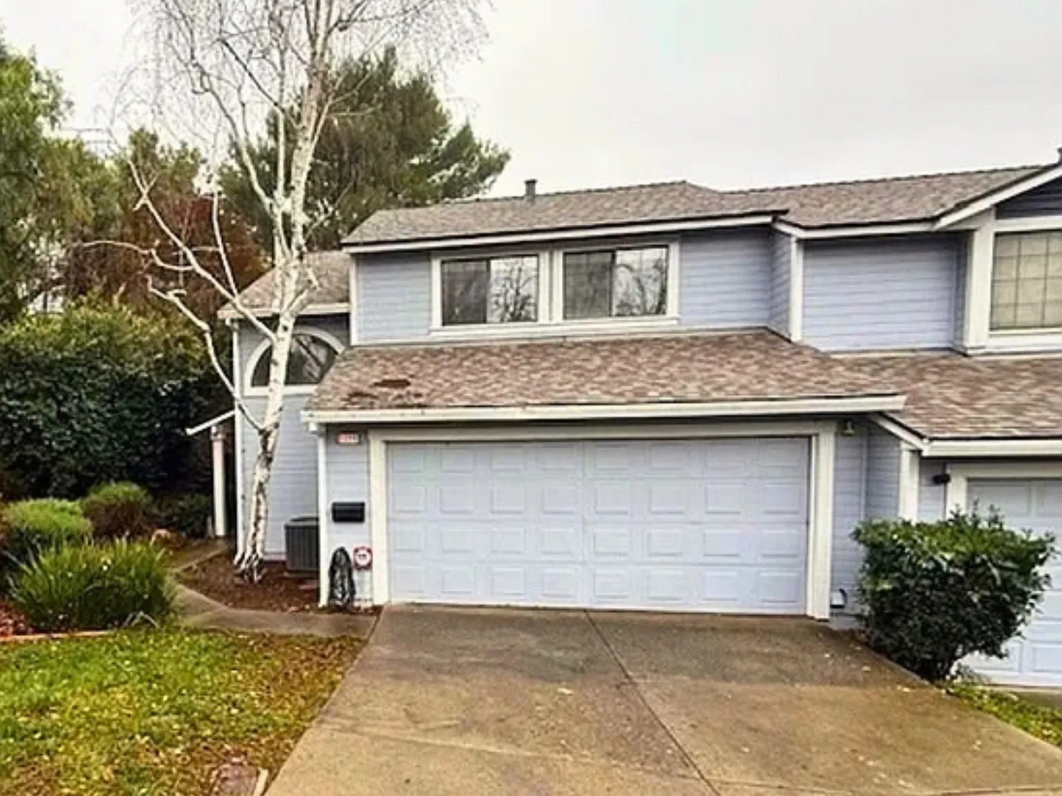 3 bed, 2.5 bath, 1543 sqft, $3,600 — Photo 2