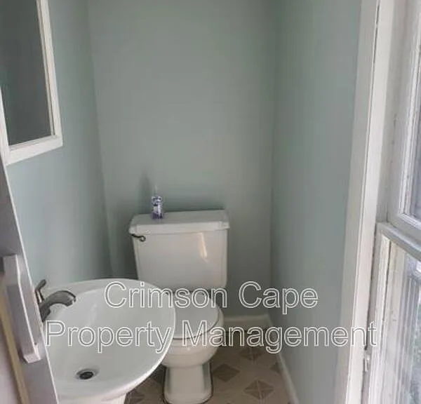 108 Grove St #1 — Photo 9