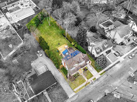 3rd image of 1430 Dewey Ave