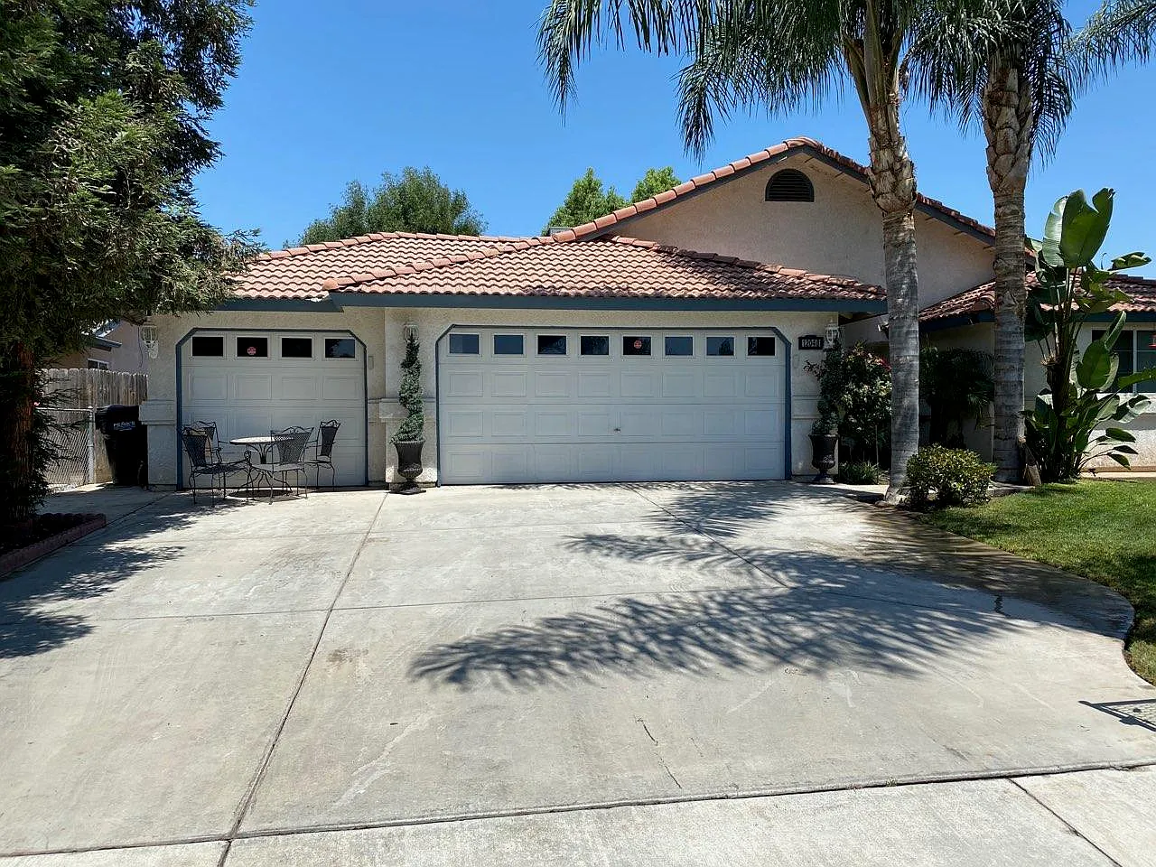 12048 Albert Ave photo 1