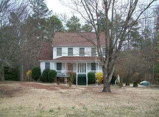 5915 Shadburn Ferry Rd, Buford, GA 30518