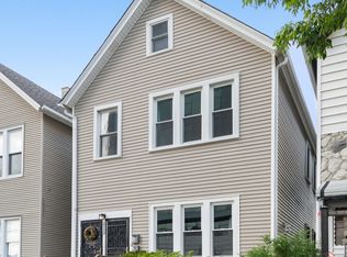 2720 W Belden Ave, Chicago, IL 60647