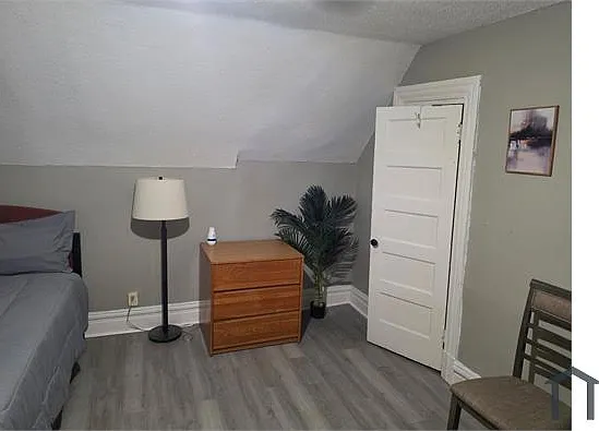 4633 Enright Ave — Photo 9