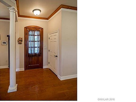 2nd image of 2005 Bayou Bend Dr
