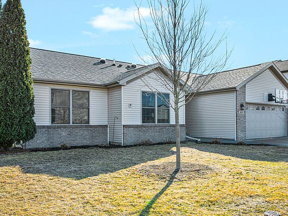 2nd image of 1829 Derek Dr
