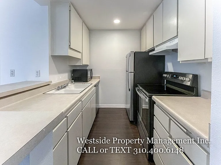 7777 W 91st St #B2150 — Photo 3