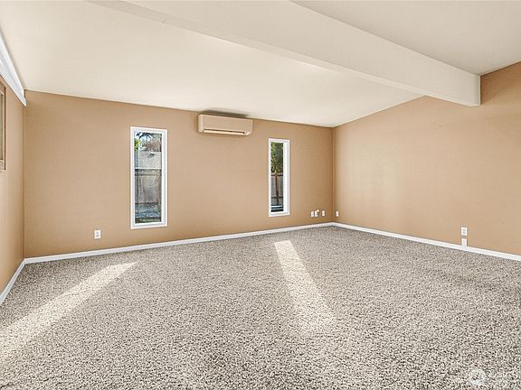 4th image of 9804 118th Street E