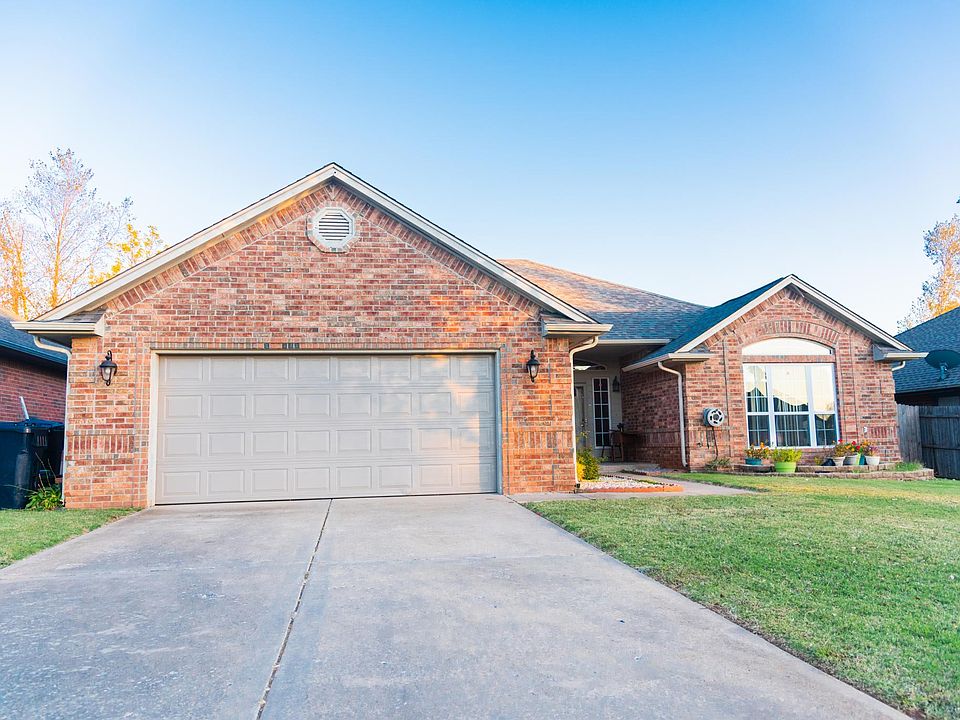 1st image of 716 Azalea Hill Dr