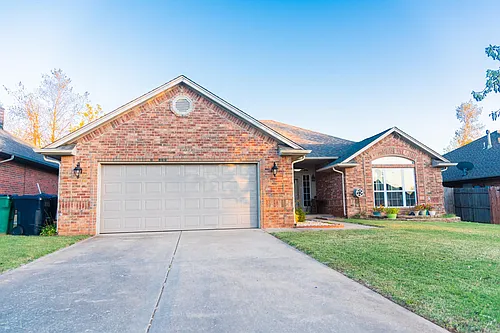 716 Azalea Hill Dr Photo 1