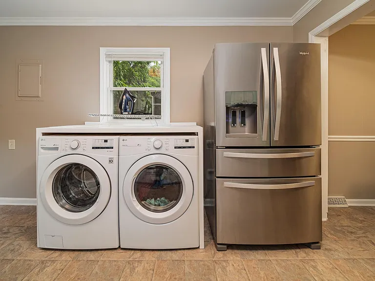 206 W Decatur St — Photo 17