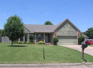 404 Hunters Ridge Dr, Jonesboro, AR 72404