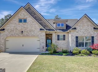 226 Brookview Dr, Newnan, GA 30265