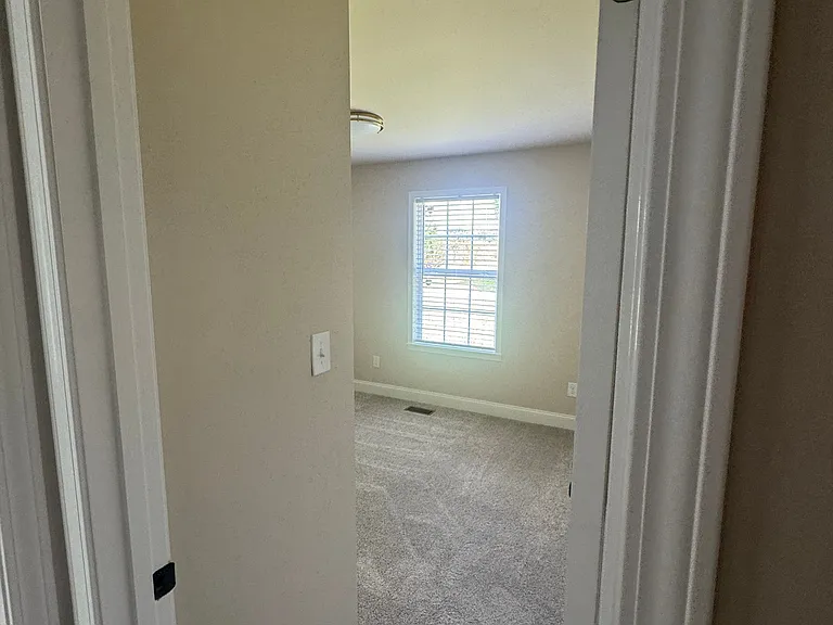211 Wilson St — Photo 8