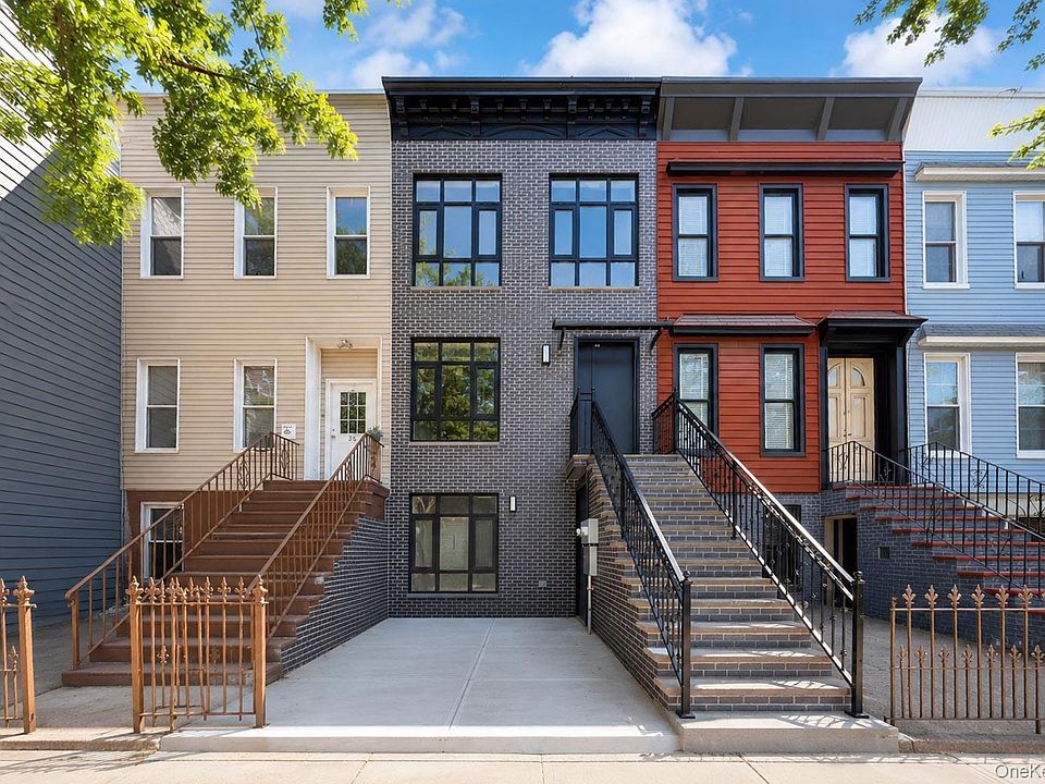 1st image of 25 Goodwin Place