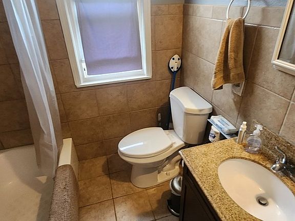 5th image of 21351 Crystal Ave