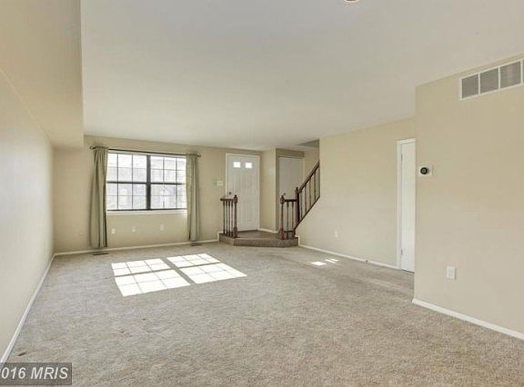5th image of 44 Winslow Park Dr