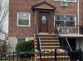60-46 69th Pl, Maspeth, NY 11378