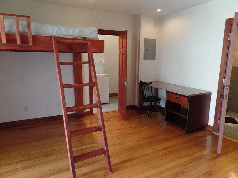Gallery CWE — Photo 50