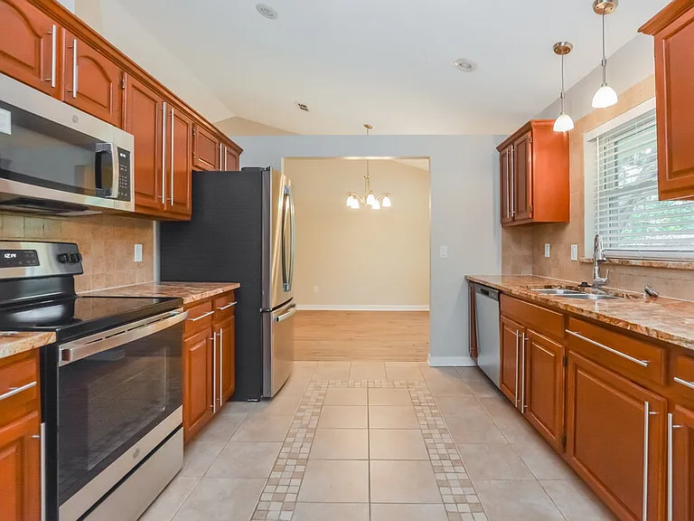 2701 Bolton Bnd — Photo 8