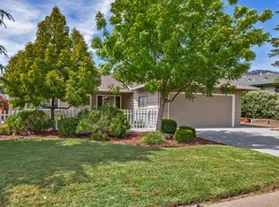 7205 Fairfield Dr, Santa Rosa, CA 95409