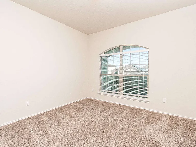 2319 Pintail Loop — Photo 9