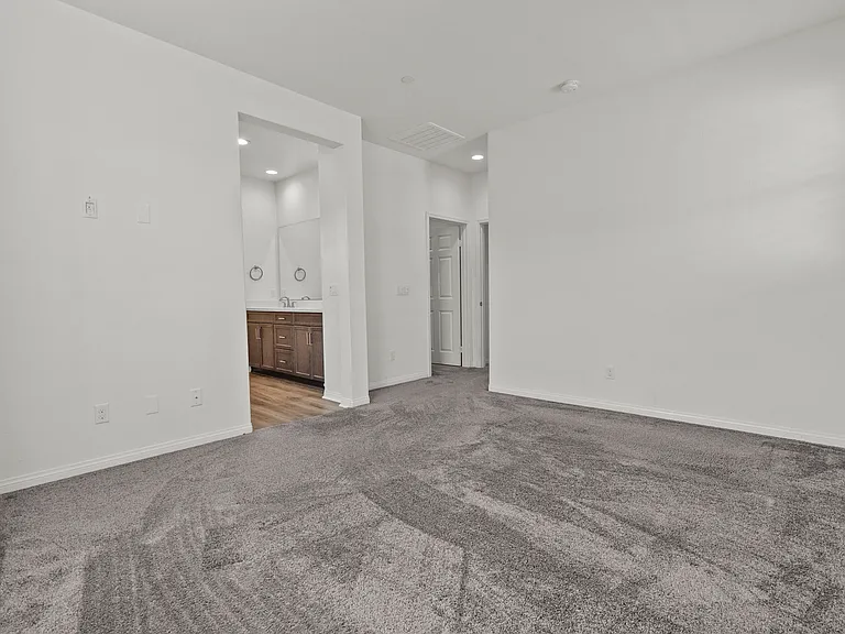 14610 Isla Vista Dr — Photo 13