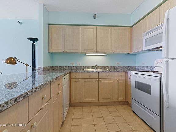 4th image of 512 N McClurg Ct APT 4402