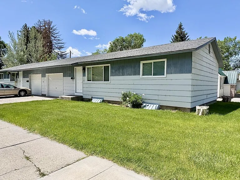 1720 Fife Ave — Photo 15