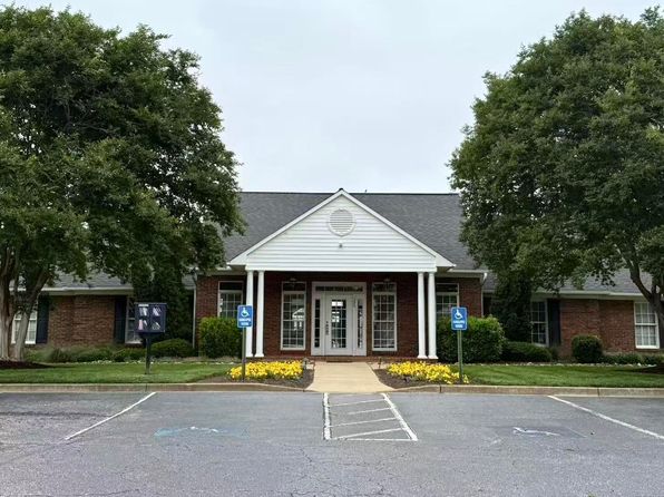 920 Hunterdale Ln, Boiling Springs, SC 29316