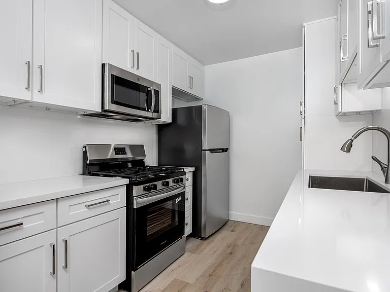West Brent Apartments — Photo 62