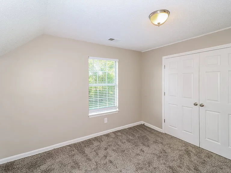 7444 Holly Grove Dr — Photo 14
