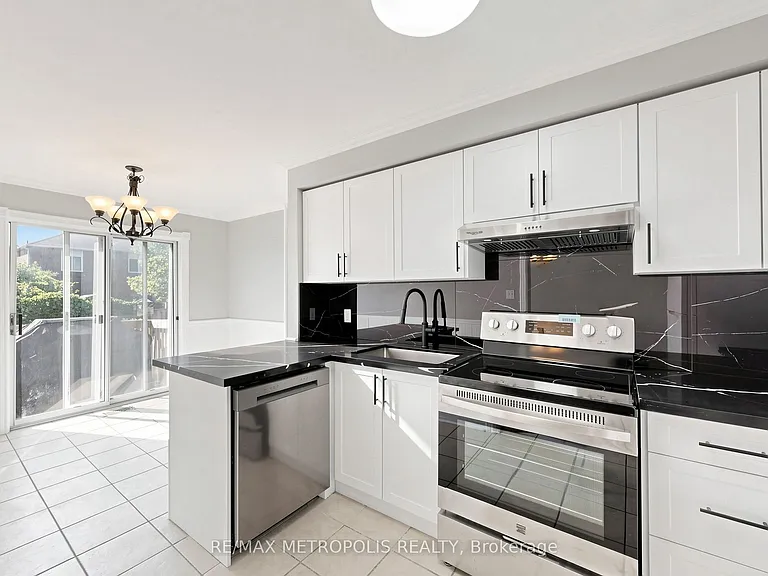 118 Jordan Dr — Photo 15