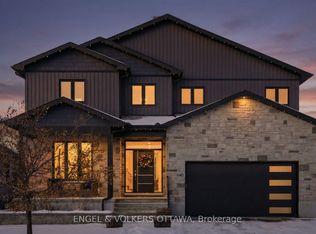 640 Meadowridge Cir, Ottawa, ON K0A1L0