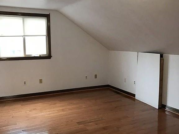 5th image of 50 Holbrook Ave #2