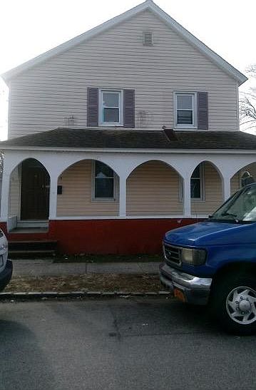 1st image of 716 Roman Ave Floor 2