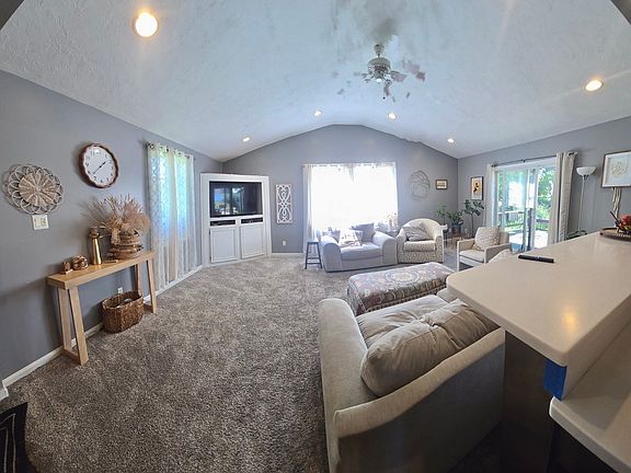 3rd image of 4908 Foxboro Ct