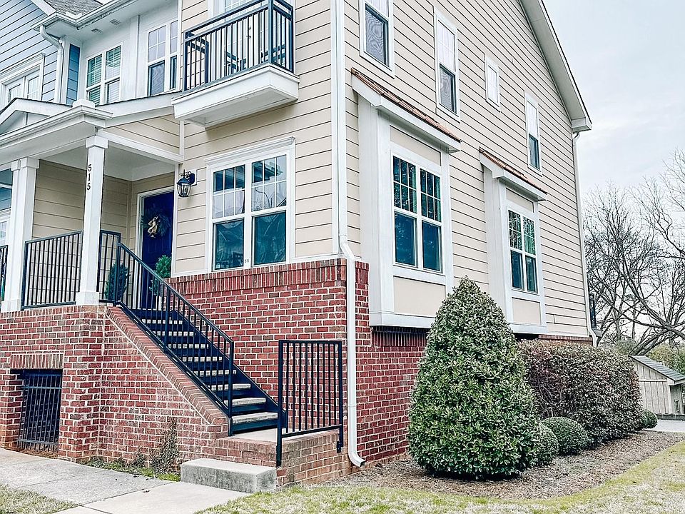 1st image of 515 Village Park Dr